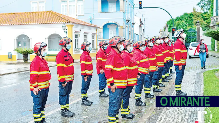 A Associação de Bombeiros Voluntários da Chamusca comemorou 71 anos