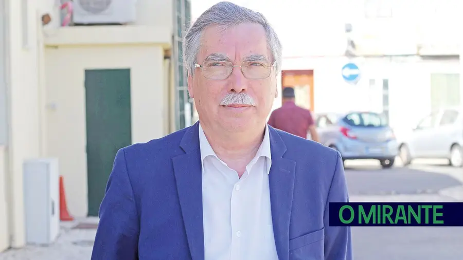 António Oliveira deixa actividade política em VFX no final do mandato António Oliveira deixa actividade política em VFX no final do mandato