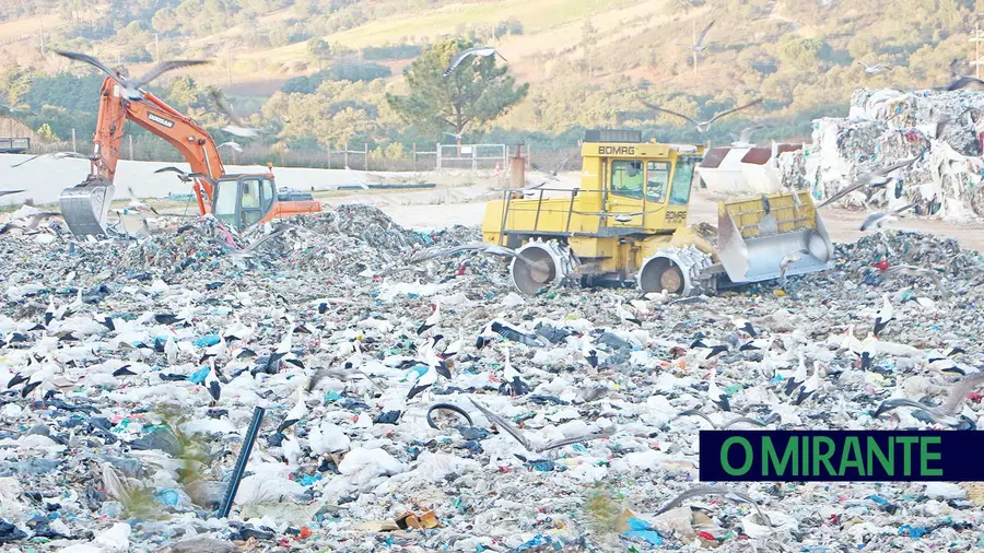 Aterro de Azambuja recebeu ilegalmente mais de mil toneladas de resíduos importados 