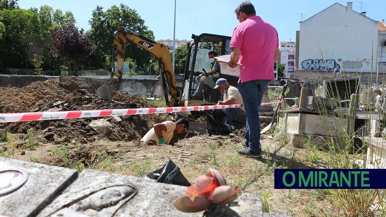 58 famílias reclamaram os seus mortos no cemitério de São Sebastião em Alverca