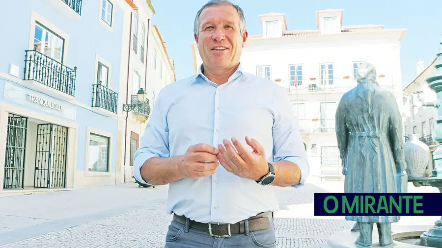 Não é fácil não fazer umas festas importantes para a dinâmica local Não é fácil não fazer umas festas importantes para a dinâmica local