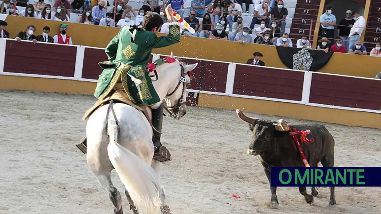 Emocionante corrida de Toiros em Arruda dos Vinhos