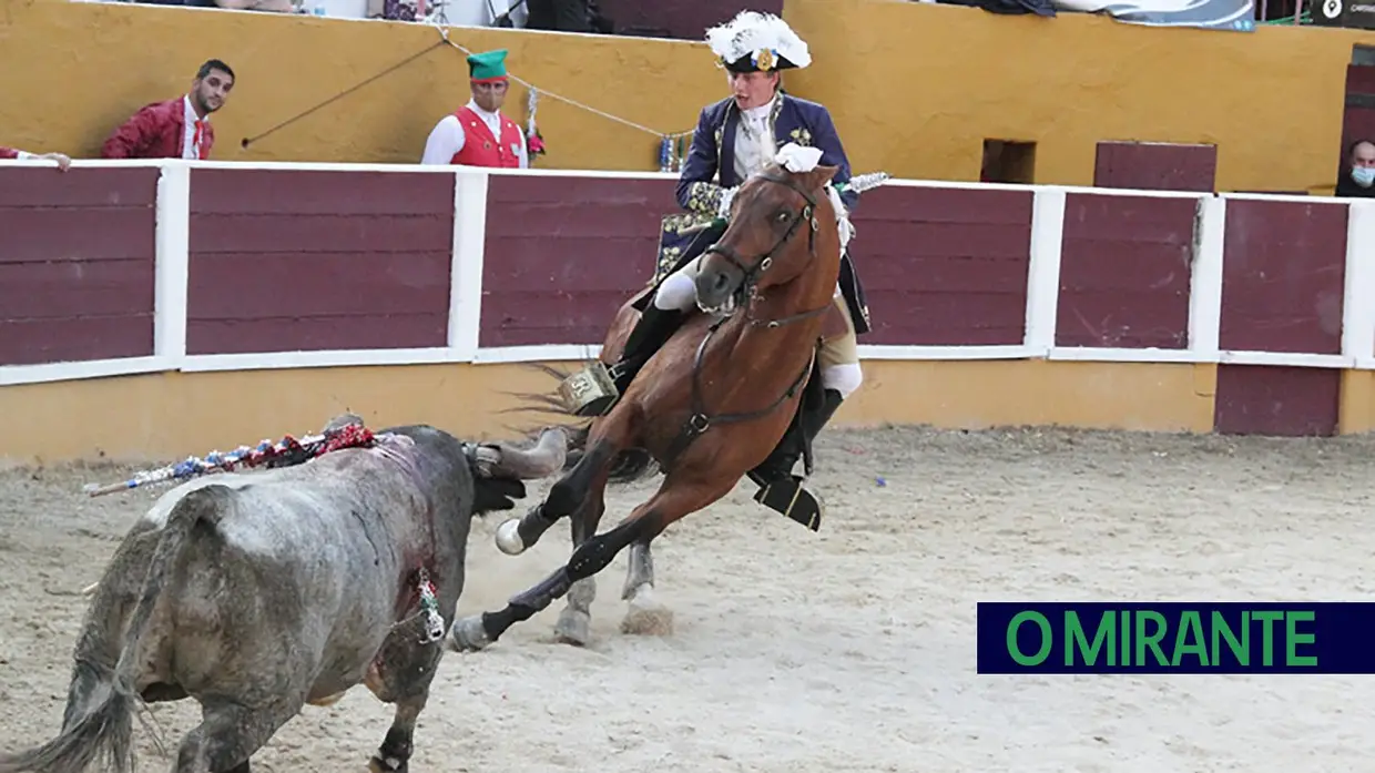 Emocionante corrida de Toiros em Arruda dos Vinhos