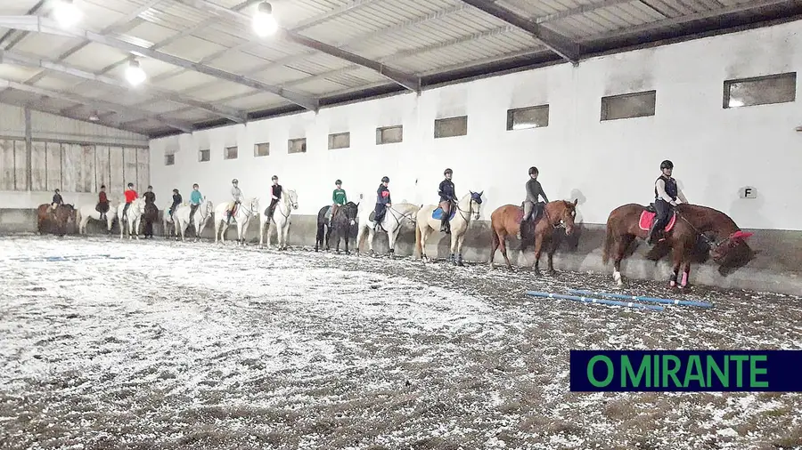 Passo a Passo é uma escola de equitação que ensina da base à alta competição
