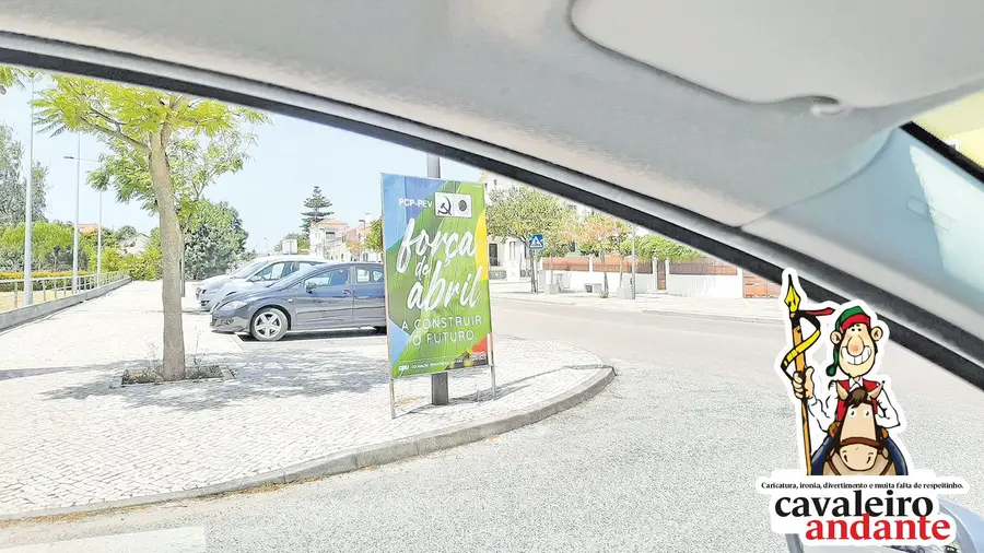 Sempre, sempre... ao lado do povo! Sempre, sempre... ao lado do povo!