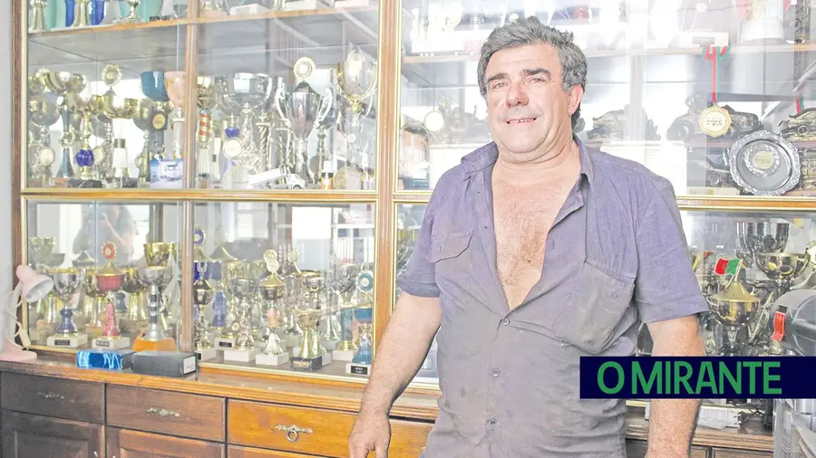 Auto Reparadora Central de Tremez é especializada em viaturas pesadas e tractores Auto Reparadora Central de Tremez é especializada em viaturas pesadas e tractores