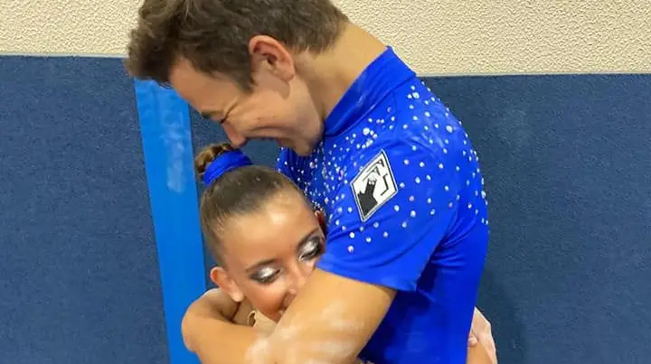 Carlota Romão e Martim Pereira sagram-se campeões nacionais de Ginástica Acrobática Carlota Romão e Martim Pereira sagram-se campeões nacionais de Ginástica Acrobática