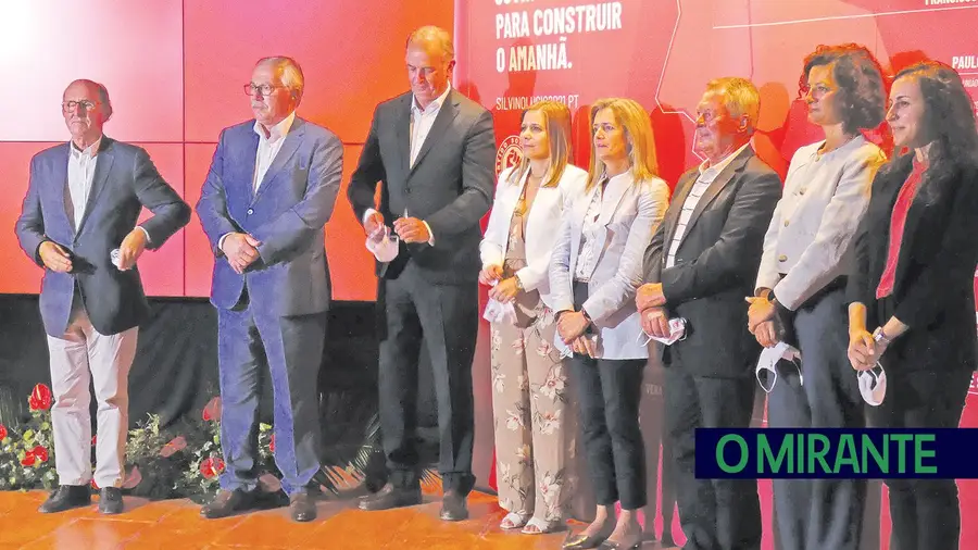 Figuras do PS fizeram campanha eleitoral em Azambuja sem saberem onde estavam Figuras do PS fizeram campanha eleitoral em Azambuja sem saberem onde estavam