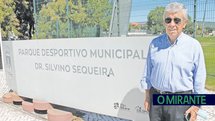 Silvino Sequeira desligou-se da política e prepara as suas memórias Silvino Sequeira desligou-se da política e prepara as suas memórias