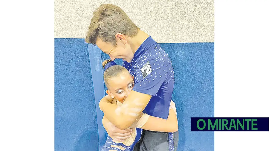 Carlota Romão e Martim Pereira campeões nacionais de ginástica acrobática