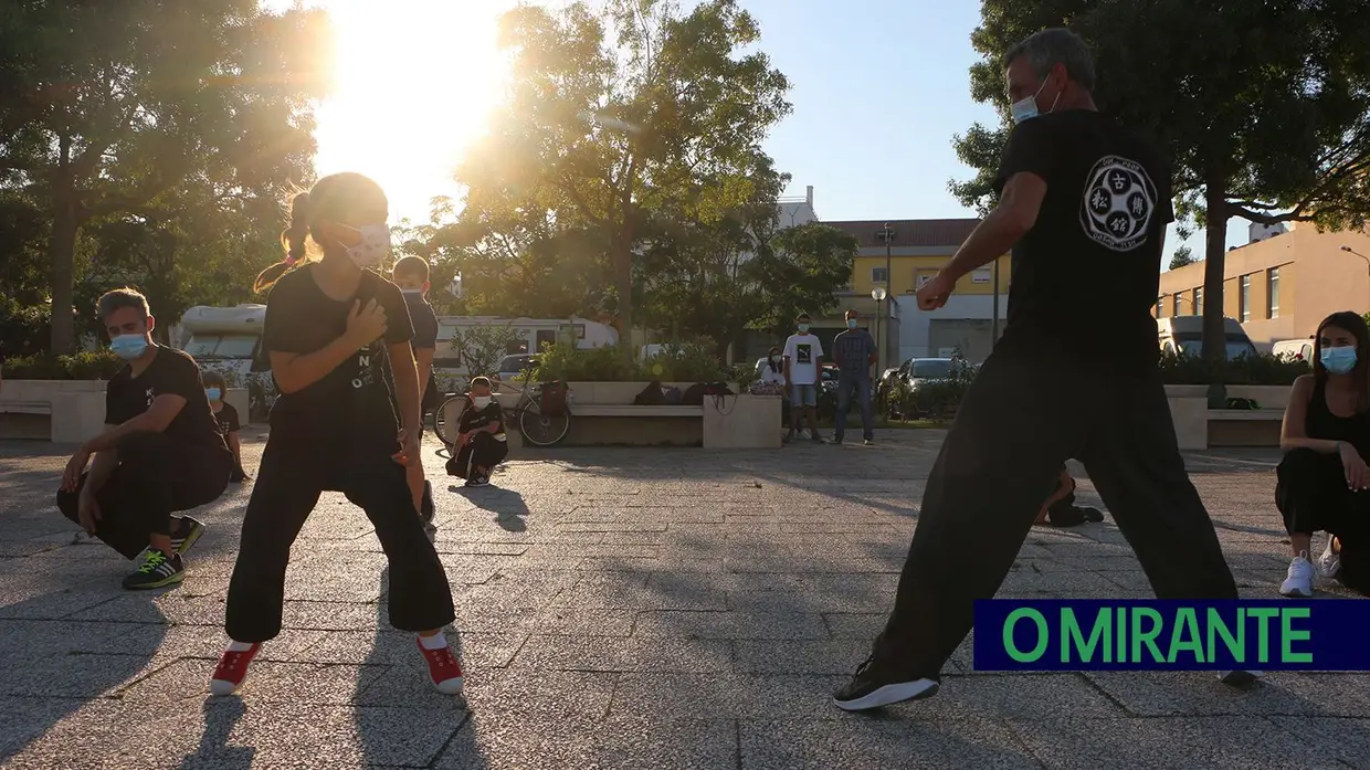 Kenpo une famílias na Sociedade Euterpe Alhandrense