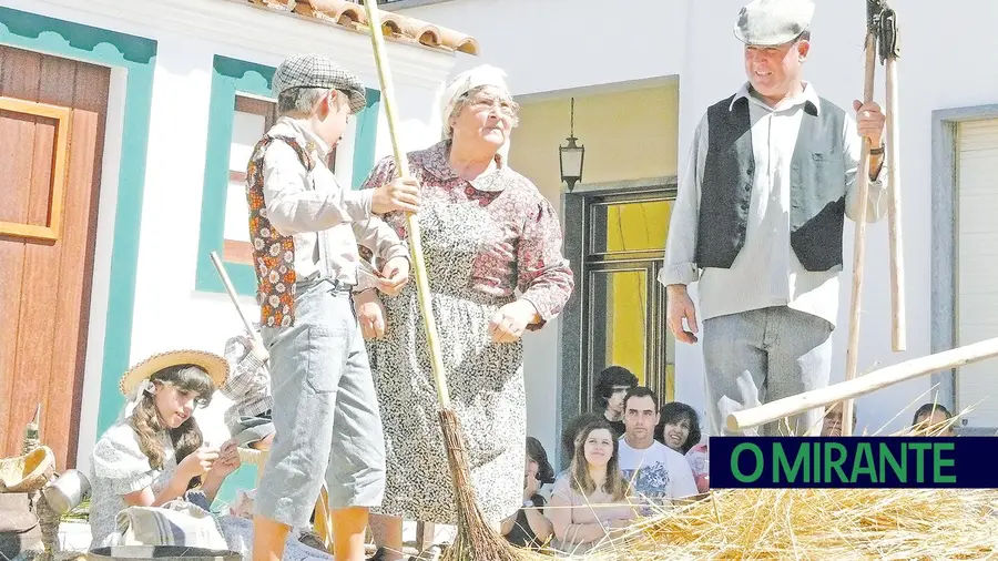 Festas em Honra de Nossa Senhora do Castelo com bênção dos campos e mostras etnográficas