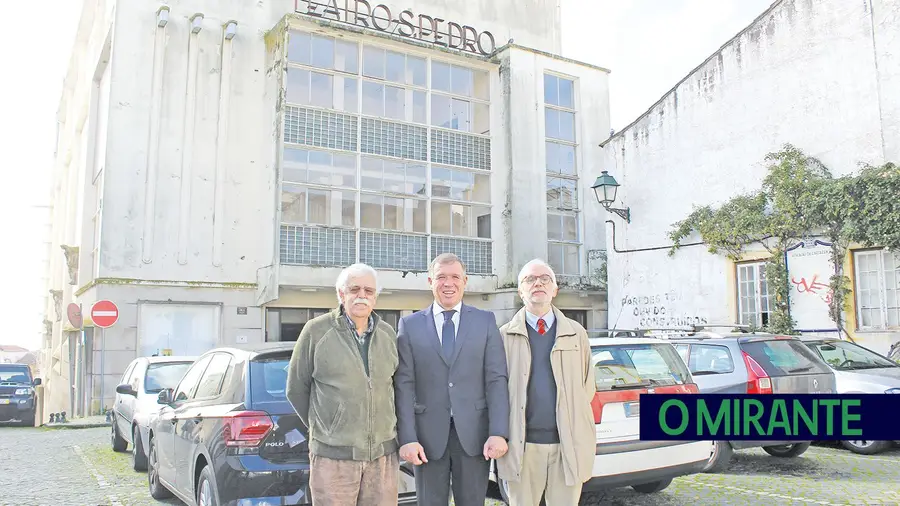 Requalificação do Cineteatro São Pedro em Abrantes vai ficar mais cara Requalificação do Cineteatro São Pedro em Abrantes vai ficar mais cara