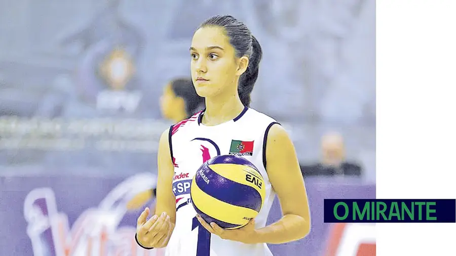 Jogadora de voleibol de Fátima vai jogar no Benfica Jogadora de voleibol de Fátima vai jogar no Benfica