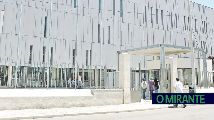 Agrupamento de Escolas Templários aposta na segurança e confia num futuro com mais esperança Agrupamento de Escolas Templários aposta na segurança e confia num futuro com mais esperança