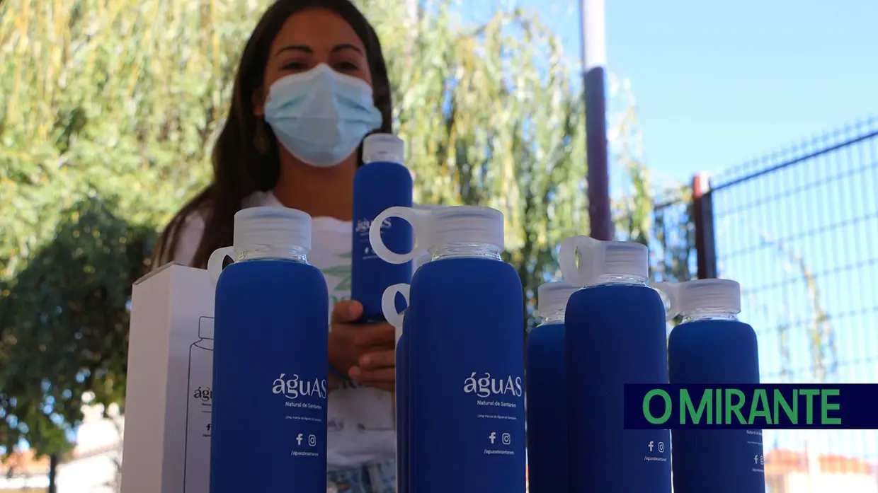 Águas de Santarém troca garrafas de plástico por reutilizáveis