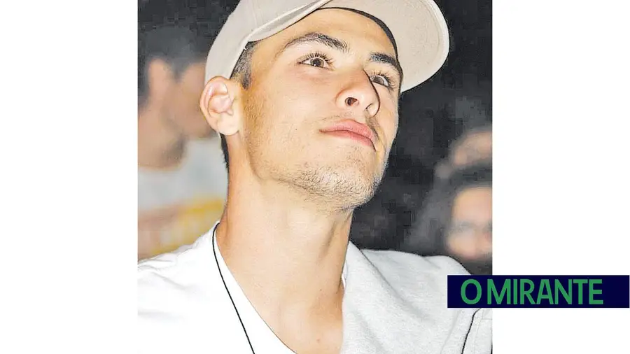 Jovem ferido no acidente da Tapada continua nos cuidados intensivos Jovem ferido no acidente da Tapada continua nos cuidados intensivos