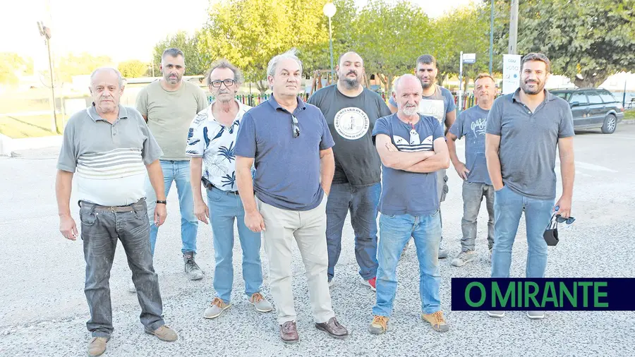 Fábrica de bagaço de azeitona empesta o ar em Parceiros de Igreja Fábrica de bagaço de azeitona empesta o ar em Parceiros de Igreja