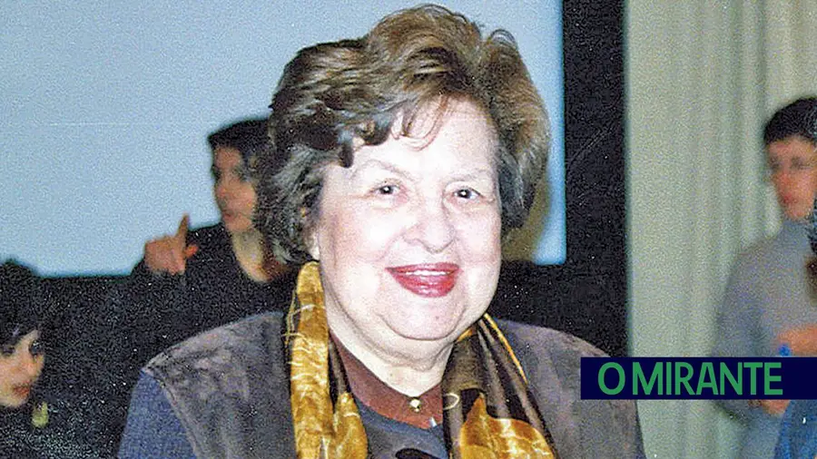 Prémio Maria de Lourdes Pintasilgo para entidades que promovam igualdade de género Prémio Maria de Lourdes Pintasilgo para entidades que promovam igualdade de género