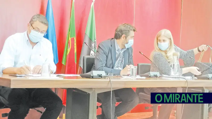 Sónia Sanfona quer uma gestão aberta e participada na Câmara de Alpiarça Sónia Sanfona quer uma gestão aberta e participada na Câmara de Alpiarça