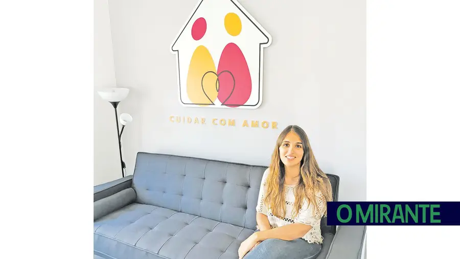 “Cuidar com Amor” para apoiar pessoas com dependência e seus familiares “Cuidar com Amor” para apoiar pessoas com dependência e seus familiares