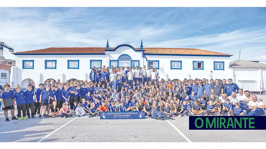 A dedicação das pessoas que fazem da Académica de Santarém um clube com história A dedicação das pessoas que fazem da Académica de Santarém um clube com história