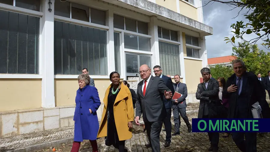 Câmara de VFX cede ao Governo terreno para novo tribunal Câmara de VFX cede ao Governo terreno para novo tribunal