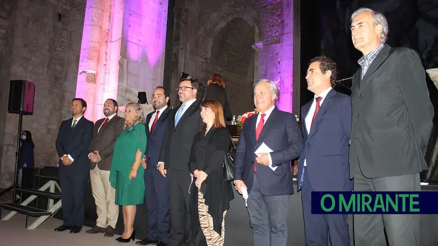 Bloco central na Câmara de Santarém para garantir estabilidade governativa Bloco central na Câmara de Santarém para garantir estabilidade governativa