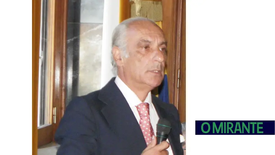 Veiga Maltez renunciou na Golegã porque se candidatou a presidente e não a vereador Veiga Maltez renunciou na Golegã porque se candidatou a presidente e não a vereador