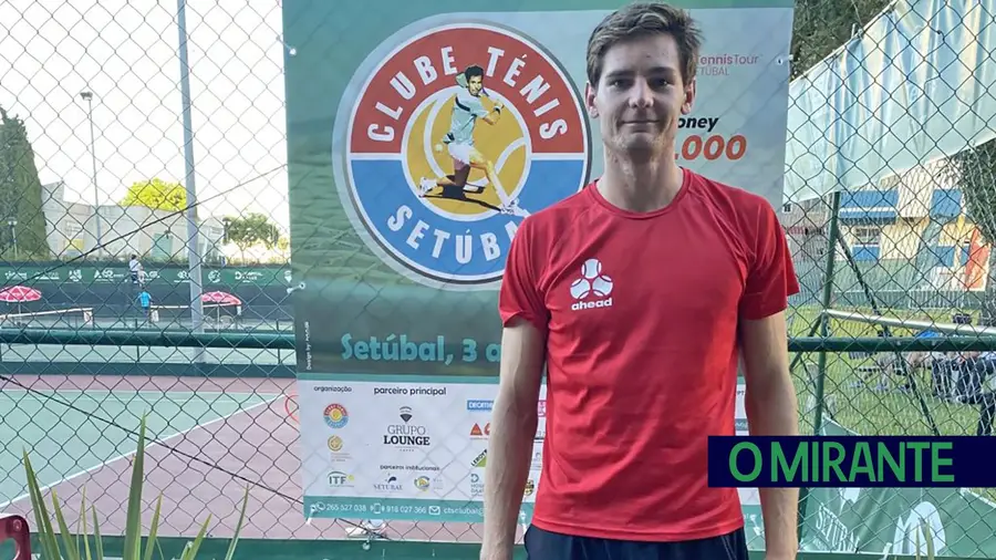 Tenista de Alverca conquista primeiro ponto ATP Tenista de Alverca conquista primeiro ponto ATP