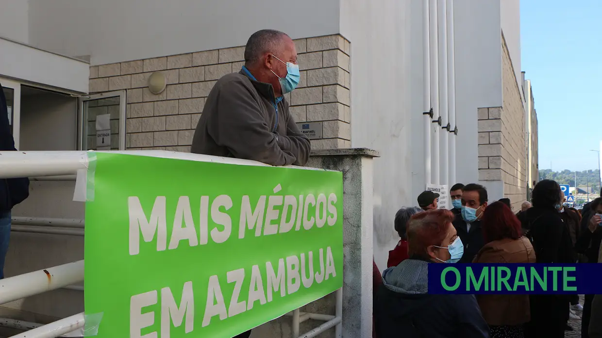 Utentes de Azambuja uniram-se para dizer basta contra a falta de médicos