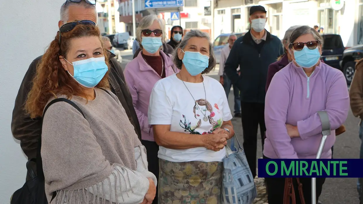 Utentes de Azambuja uniram-se para dizer basta contra a falta de médicos