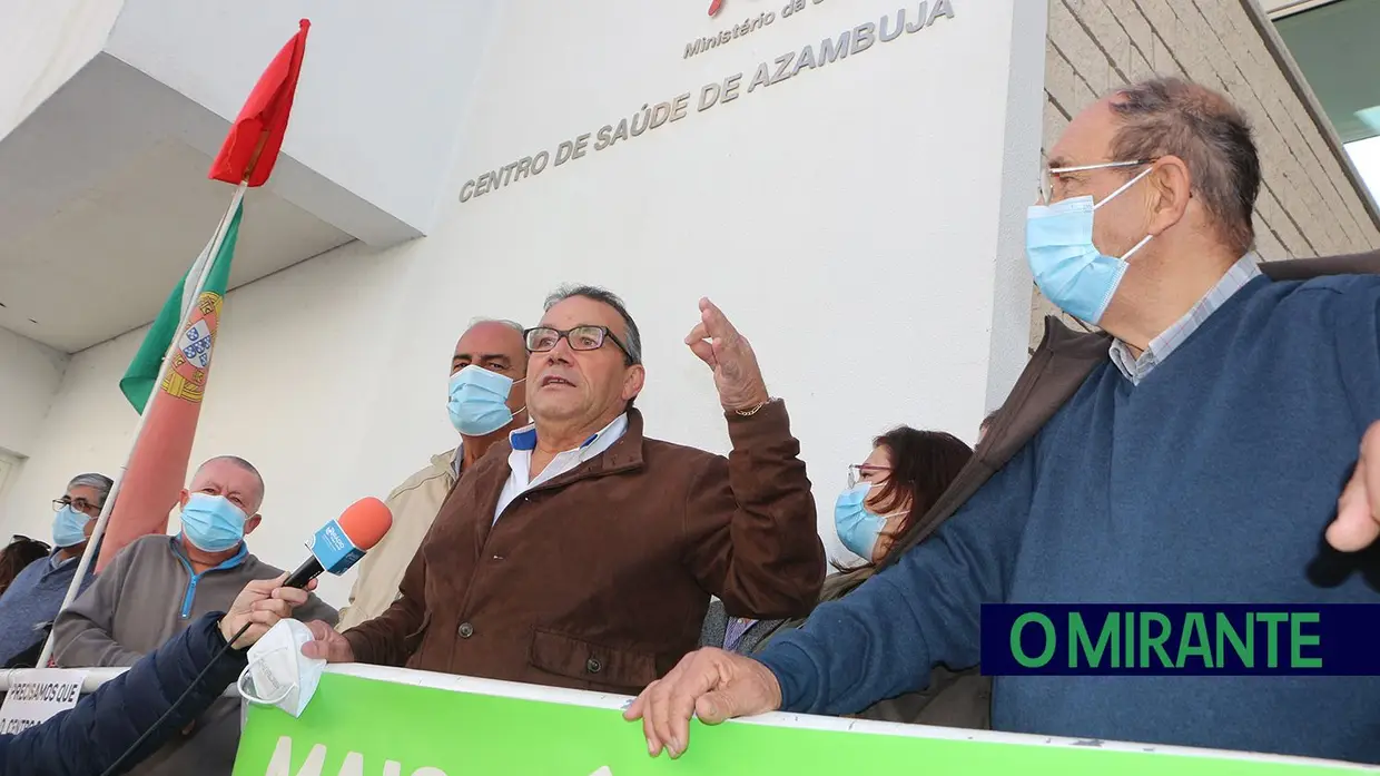 Utentes de Azambuja uniram-se para dizer basta contra a falta de médicos