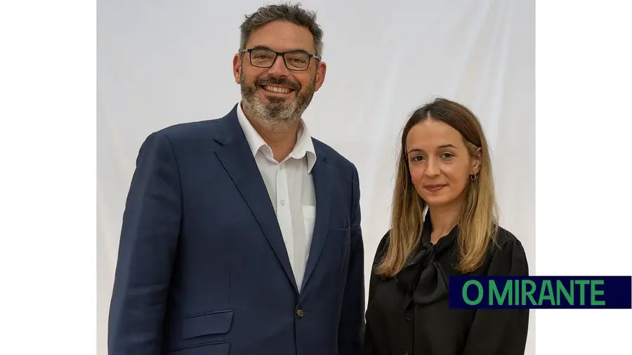 Flávia Pimenta é a nova presidente da JS de Vila Franca de Xira Flávia Pimenta é a nova presidente da JS de Vila Franca de Xira