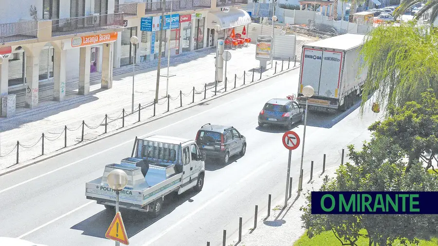 Não há dinheiro para a variante de Alverca Não há dinheiro para a variante de Alverca