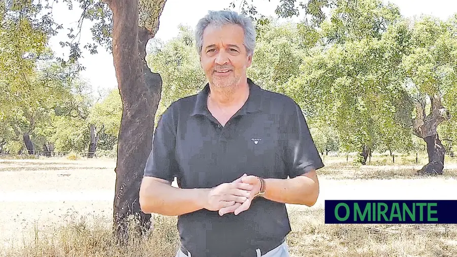 “O maior constrangimento à nossa actividade é a burocracia, esse flagelo da nossa sociedade” “O maior constrangimento à nossa actividade é a burocracia, esse flagelo da nossa sociedade”