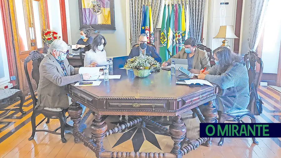 Maioria no executivo da Chamusca continua a boicotar trabalho da oposição