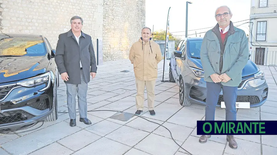 Roques Vale do Tejo mantém aposta nos veículos eléctricos com aumento da oferta Roques Vale do Tejo mantém aposta nos veículos eléctricos com aumento da oferta