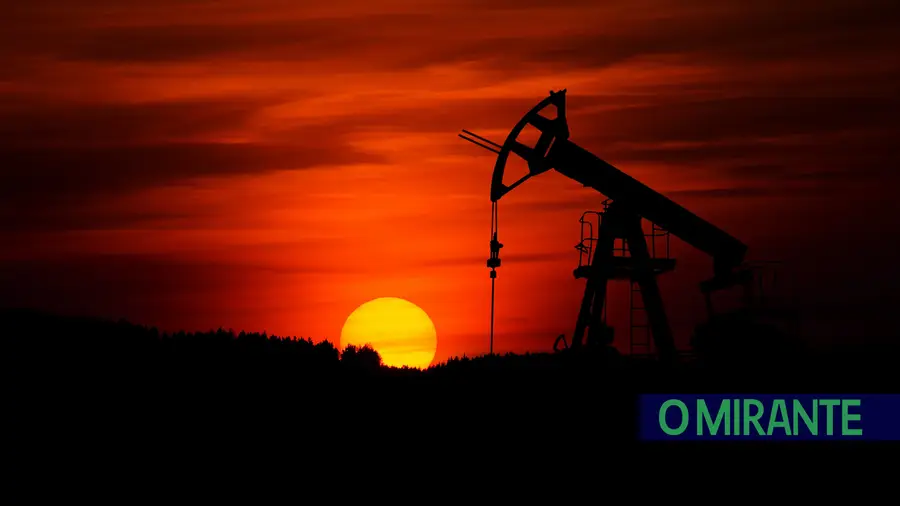 OPEP+ prevê um crescente excesso de petróleo em 2022