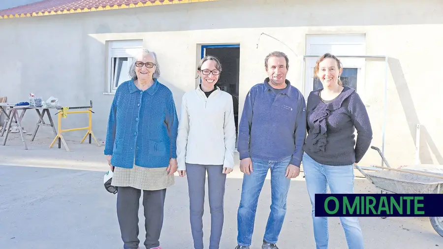 Família desalojada pelo fogo já vai passar Natal na casa reconstruída