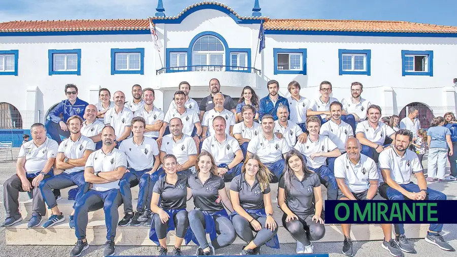 Municípios salvam património cedendo edifícios a associações ou criando habitação Municípios salvam património cedendo edifícios a associações ou criando habitação