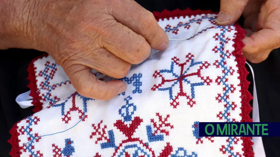 Bordados de Glória do Ribatejo inscritos como Património Cultural Imaterial