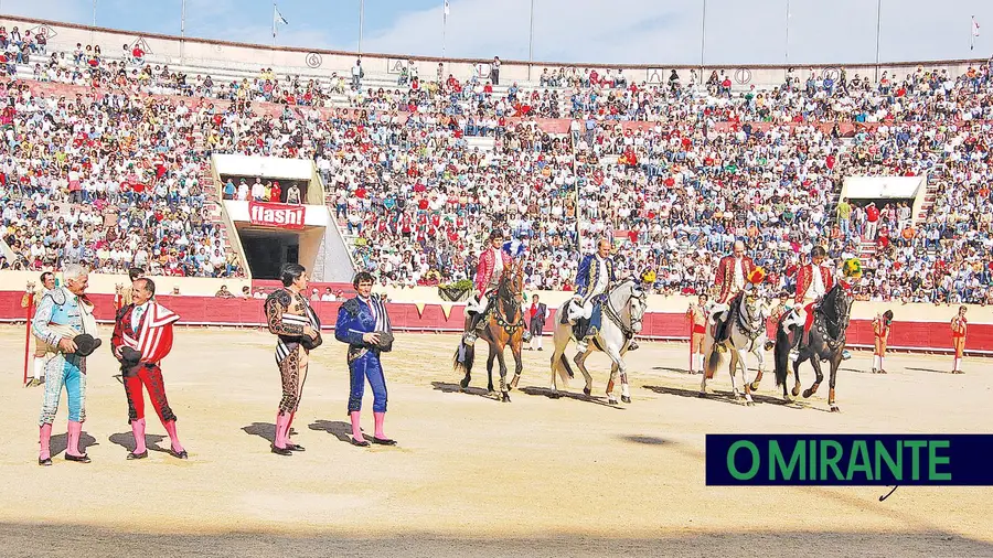 Associação Sector 9 vai gerir a Praça de Toiros de Santarém