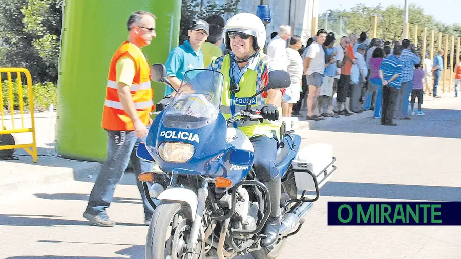 PSP fez um levantamento dos locais onde considera necessária a colocação de passagens de peões elevadas e bandas sonoras que dissuadam a velocidade excessiva no Entroncamento