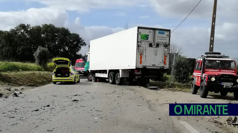 Colisão entre veículos faz um morto na Chamusca