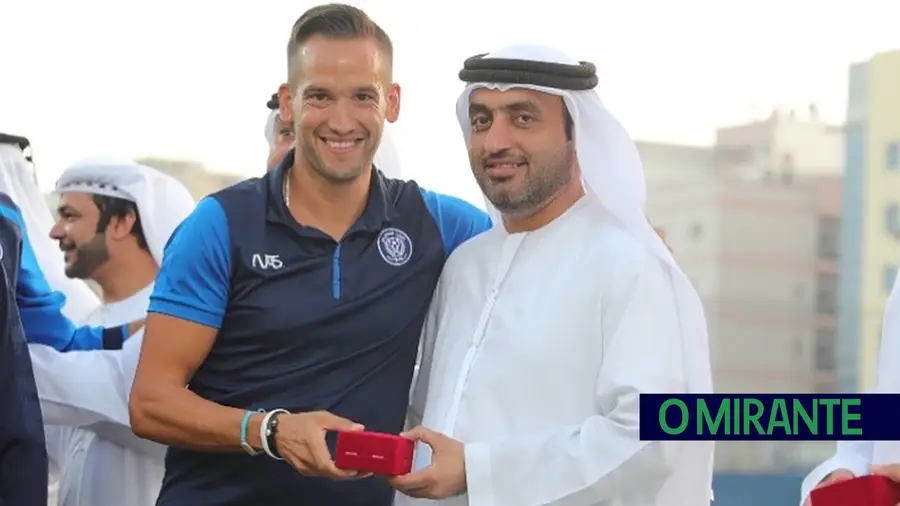 Rui Gaivoto confessa que a conquista do título de campeão de futebol de sub15 pela equipa do Al-Nasr, dos Emirados Árabes Unidos, é especial por ser o primeiro fora do seu país