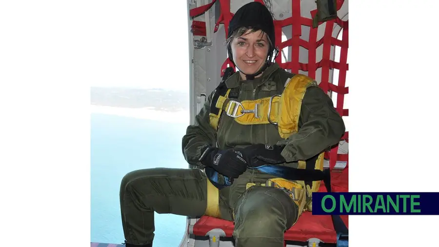 Parlamento lamenta morte da sargento paraquedista Alexandra Serrano Rosa