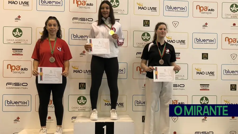 Atletas da Póvoa medalhadas na Segunda Liga Nacional de Karate