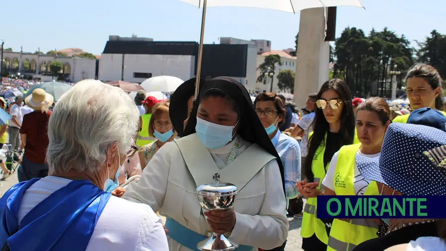 Vídeo. Galeria de Fotos. 13 de Maio volta a encher Santuário de Fátima