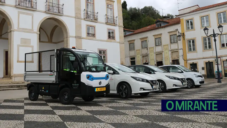Câmara de Tomar renovou a sua frota automóvel com a aquisição de quatro veículos 100% eléctricos. – FOTO CMT